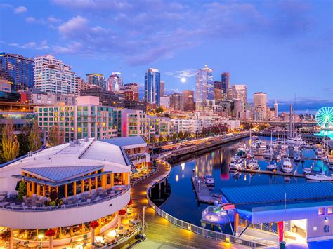There are 3 airlines that fly nonstop from Seattle to Sacramento. They are: Alaska Airlines, Delta and Southwest. The cheapest price of all airlines flying this route was found with Delta at $82 for a one-way flight. On average, the best prices for this route can be found at Alaska Airlines..