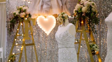 Seattle wedding show. Find out about various wedding shows and expos in Seattle and nearby areas, with tips and links to plan your perfect wedding day. See the latest trends, … 