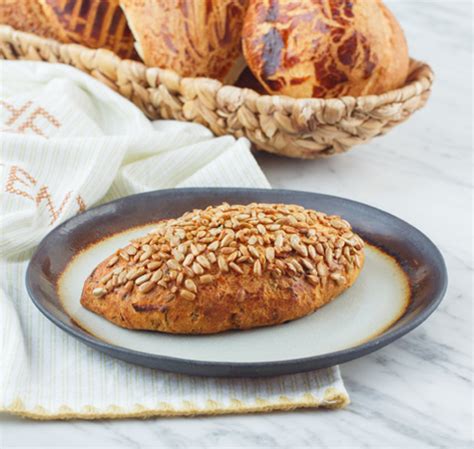 Sebzeli Poğaça Elizinn. 