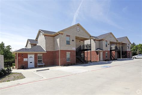The professional leasing team is ready to help you find your perfect home. So get a head start on your move. Contact or stop by the Mansfield Gardens leasing office to schedule a tour. Mansfield Gardens is located in Mansfield, Texas in the 76063 zip code. This apartment community was built in 2018 and has 2 stories with 24 units. 