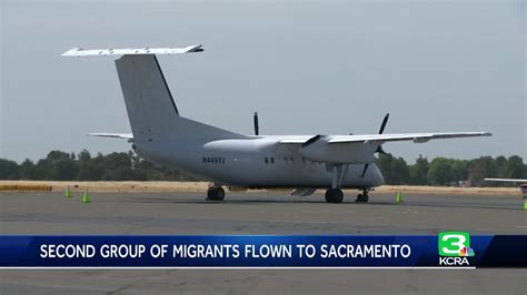 Second flight loaded with Texas migrants lands in Sacramento