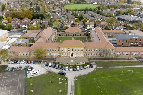 Secondary schools reviews for stockport School Guide