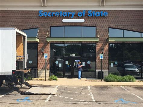 Secretary of state brownstown mi. History of the Secretary of State - The history of the secretary of state is full of great facts. Visit HowStuffWorks to learn the history of the secretary of state. Advertisement ... 