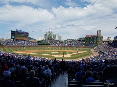 The most common seating layout at Wrigley Fiel