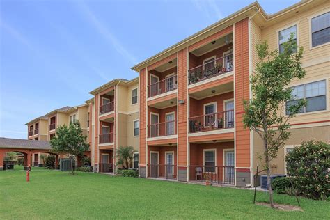 Padre De Vida Apartments. Enjoy our gated community with a great location and fabulous amenities! You’ll love the ample space and large walk-in closets featured in our two- or three-bedroom floor plans. Take advantage of our playground, sparkling pool, and many other amenities.. 