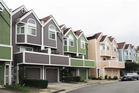 On average, Section 8 Housing Choice vouchers pay Lithonia l