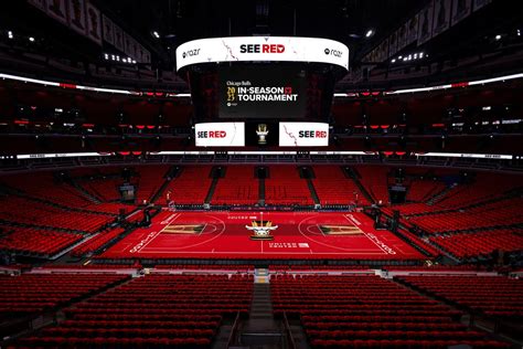 See the Bulls' redesigned United Center court for the NBA in-season tournament