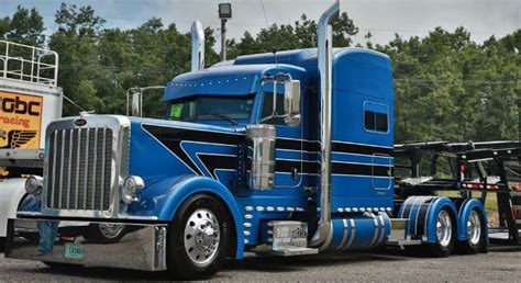 See the winners from the Fitzgerald show Truckers News