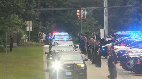 Seekonk officer killed. Sep 11, 2023 · Caption: The Seekonk officer killed in a motorcycle crash over the weekend got an escort to police headquarters on Sept. 11, 2023. (WJAR) 