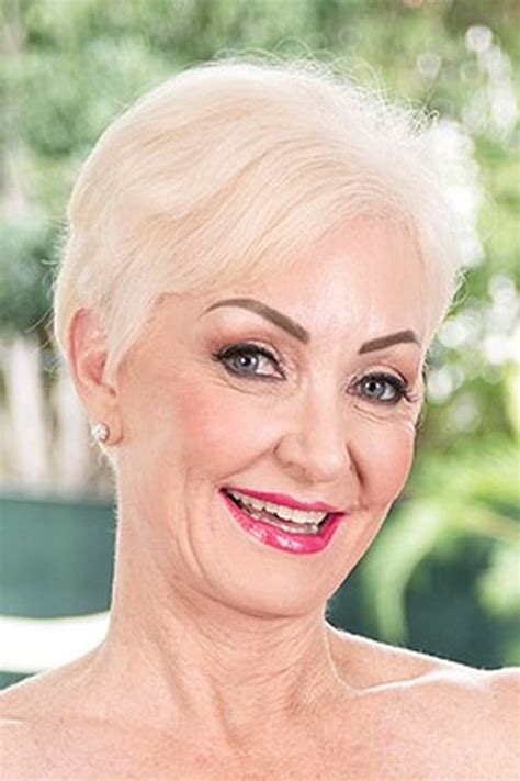 <span>👑</span>Onlyfans Free Videos