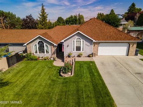 Selah homes for sale. Washington. Yakima County. Selah. 98942. 130 Quail Meadow Ln. Zillow has 34 photos of this $410,000 3 beds, 2 baths, 1,344 Square Feet manufactured home located at 130 Quail Meadow Ln, Selah, WA 98942 built in 1978. MLS #23-2732. 