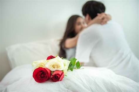 Selasa cocok dengan hari apa. Berhubungan badan dengan wanita lain didepan mata.
