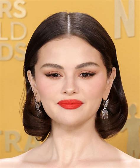 Selena gomaz pussy pics. .  ...