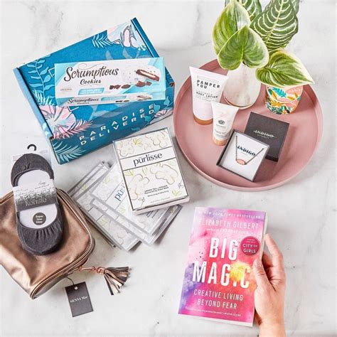 Self care subscription box. Aug 22, 2017 · 8. Rainbow Soul Surprise Box: from £24.95, Rainbow Soul Surprise. This monthly box is for women who want to open up their lives to self-love – whether that be through meditation, mantras or ... 