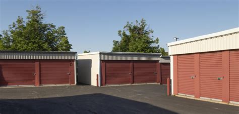 Self storage fort collins. Small businesses often face the challenge of limited space for storing their inventory, equipment, and important documents. This is where self storage companies come in, offering a... 