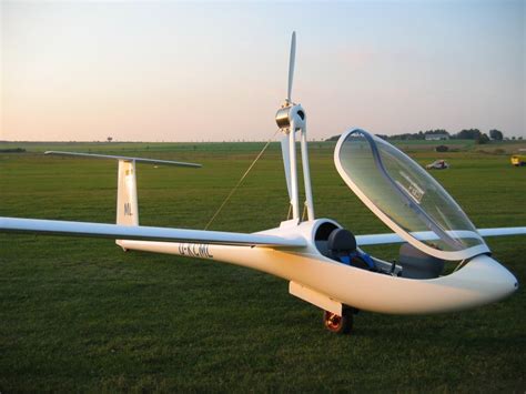 Self-Launching Sailplanes in Competitions