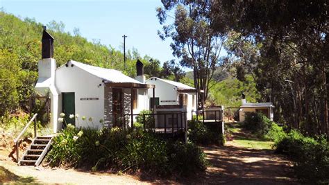 Self-catering farm accommodation Robertson De Hoop ... - De …