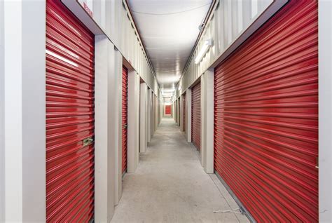 Storage REIT occupancy rates typically peak in Q2 and bottom in Q4, a peak-to-trough decline that has averaged 180 basis points over the past decade. Notably, storage REITs recorded a relatively ...