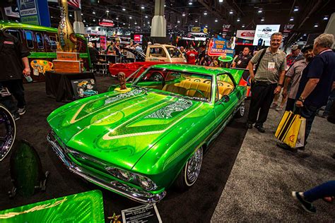 Semashow - This year's SEMA show has 2,400 exhibiting companies with 3,000 products on display, filling five halls. Here are 45 vehicles that got our attention.