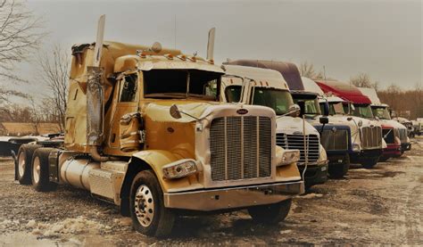 Semi salvage yards near me. Search Parts. Browse our heavy-duty big truck salvage parts inventory! We're confident you'll find the best deal on parts within our inventory, which is updated daily. If you're looking for something that isn't listed here, contact us and we'll be happy to locate what you need. Nationwide shipping and overseas exporting are available. 