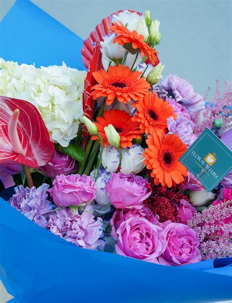 Send Flowers to Dubai, Online Flower Delivery in Dubai - FNP