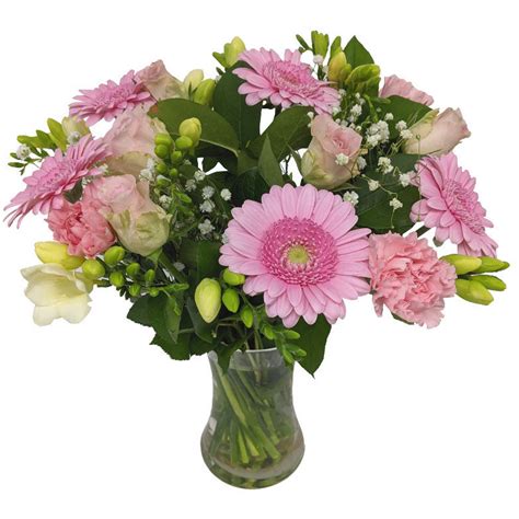 Send flowers to Doddinghurst, Essex - Clare Florist