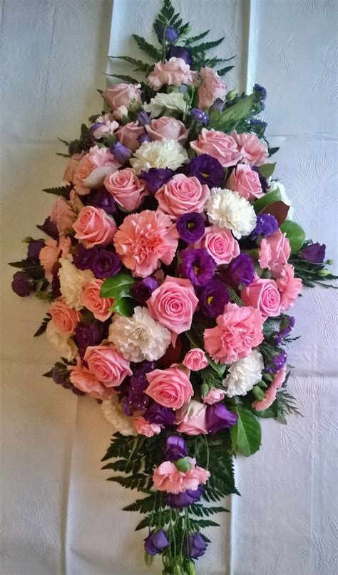 Send funeral flowers. Send a funeral flowers delivery as a tribute to the departed. A Thoughts of Tranquility Floor Basket sends a heartfelt message. If you missed the funeral or, in addition to sending funeral flowers, a sympathy flowers delivery to the relatives of the deceased let them know that they are in your thoughts and prayers. Our white Heartfelt ... 