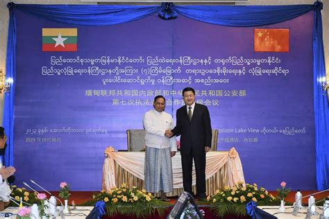 Senior Chinese  official meets Myanmar leader for security talks as fighting rages in frontier area
