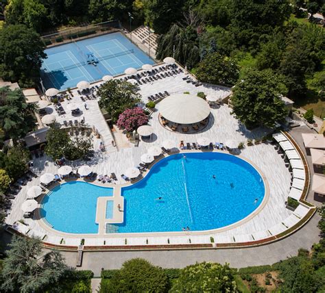 Sentinus Pool & Bar, Kuşadası nerede, otobüs ile nasıl gidilir?. 