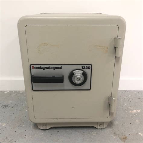 Sentry 1330 safe. This large Sentry security safe has many security features: a steel drill protection plate behind the lock, and concealed hinges. The Sentry D880 door is solid steel. You can … 