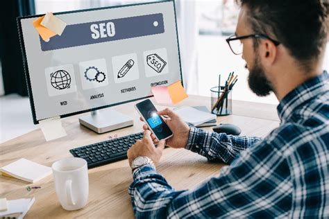 Seo professional. Many people may be wondering what is an SEO professional. This article will give you an overview of the job. 