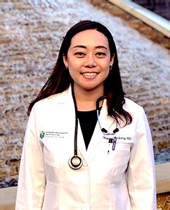 Seogeun Naomi Hong, MD - Nicelocal.com