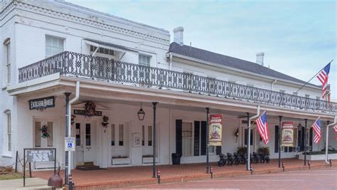 Separating Facts from Phantoms at Jefferson’s Excelsior House Hotel