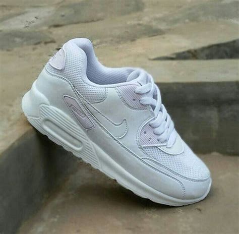 Sepatu nike air max wanita 【Kost yalheri tipe a koto tangah padang】