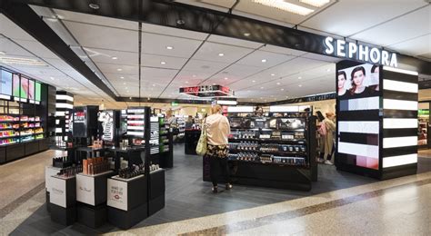 Sephora europe. In June Sephora made its debut in Germany, Europe’s third-largest premium beauty market. In partnership with the Kaufhof department store chain, Sephora is expanding in Europe, beginning with the inauguration of its first store in Munich. Europe’s third-largest market for premium beauty products, Germany is the latest country to … 
