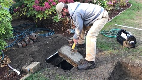 Septic tank inspectors. During a septic system inspection, inspectors will examine the septic tank, the septic distribution box, and the leach field. Inspectors will typically remove the lid of the tank … 