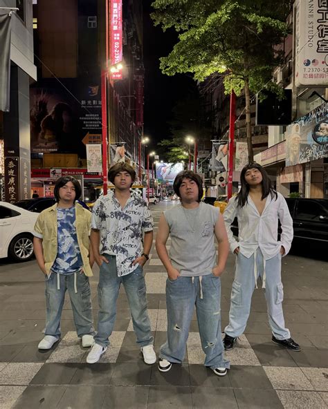 Ser geybin date of birth. geybin Instagram page, which has amassed more than 1.  View complete T...