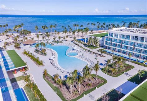 Check Prices Serenade Punta Cana Beach & Spa Resort is the first hotel in the new Serenade Caribbean Hotels Brand, which launched in 2019. A modern-designed 603-suite resort situated on an expansive beach in Cabeza de Toro ..