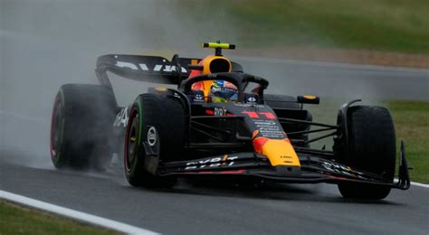 Sergio Pérez’s poor run in qualifying continues at British Grand Prix
