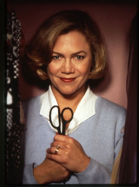 Serial mom kathleen turner. When we first meet Beverly Sutphin (Kathleen Turner, “Romancing the Stone”) she’s happily cooking breakfast for her family; the mise-en-scene of the room is apropos of Leave it to Beaver or other 50’s sitcoms. The world looks pristine and perfect; Beverly is even friendly to the garbage men. 