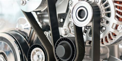 The serpentine belt carries power from the crankshaft to othe