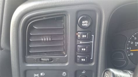 2006 Trailblazer 4wd switch flashes when engaging anything but 2WD for