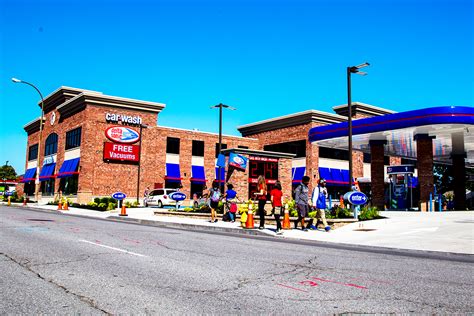 Services offered by delta sonic car wash rochester. AboutDelta Sonic. Delta Sonic is located at 615 East Ridge Road in Rochester, New York 14621. Delta Sonic can be contacted via phone at (585) 466-0317 for pricing, hours and directions. 
