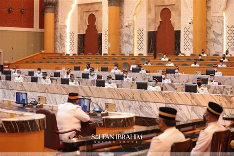 Session adjourns, Assembly plans to reconvene