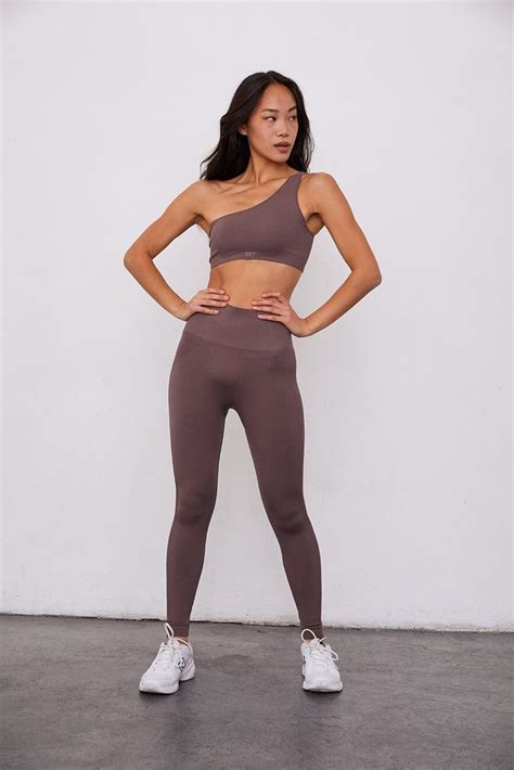 Set actuve. 4. 18 reviews. 18 Redwood leggings 1. Sort by. Default. Set Active designs activewear to inspire confidence, comfort, and style for a range of activities. - Read trustworthy reviews of Set Active. 