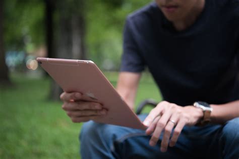 Setting Up an iPad for First Time Use