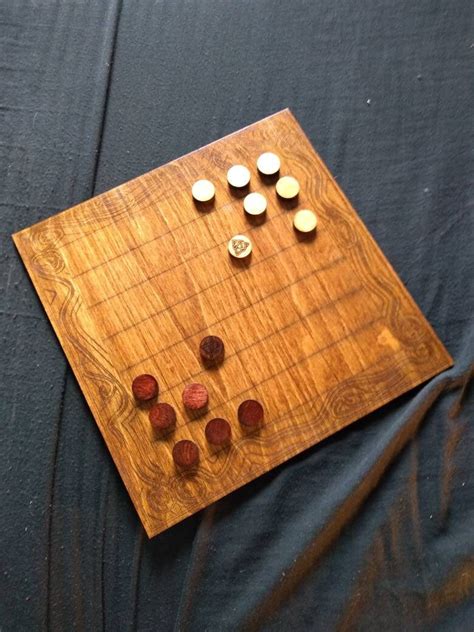 Seven Ravens Board Game