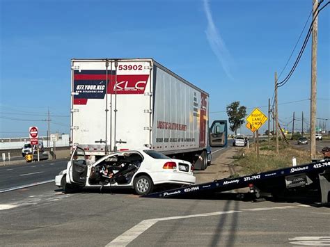 Several Hurt in Semi-Truck Crash on Highway 101 [Salinas, CA]