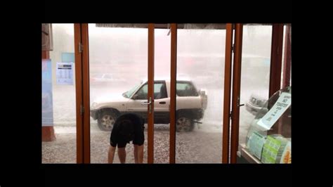 Severe Hail Storm in Byron Bay - YouTube