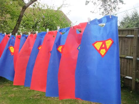 Sew Scrumptious Reversible Superhero Cape Tutorial